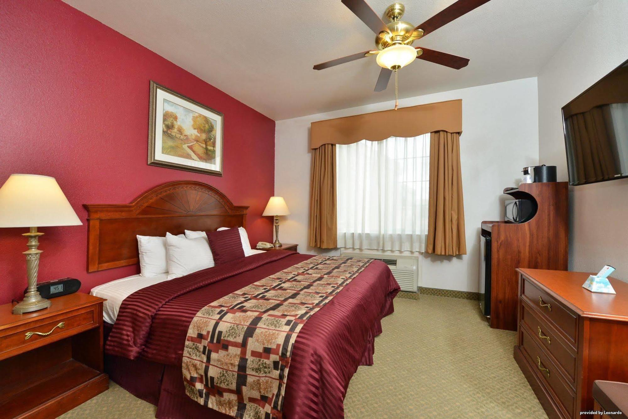 Best Western Plus Monahans Inn And Suites Buitenkant foto